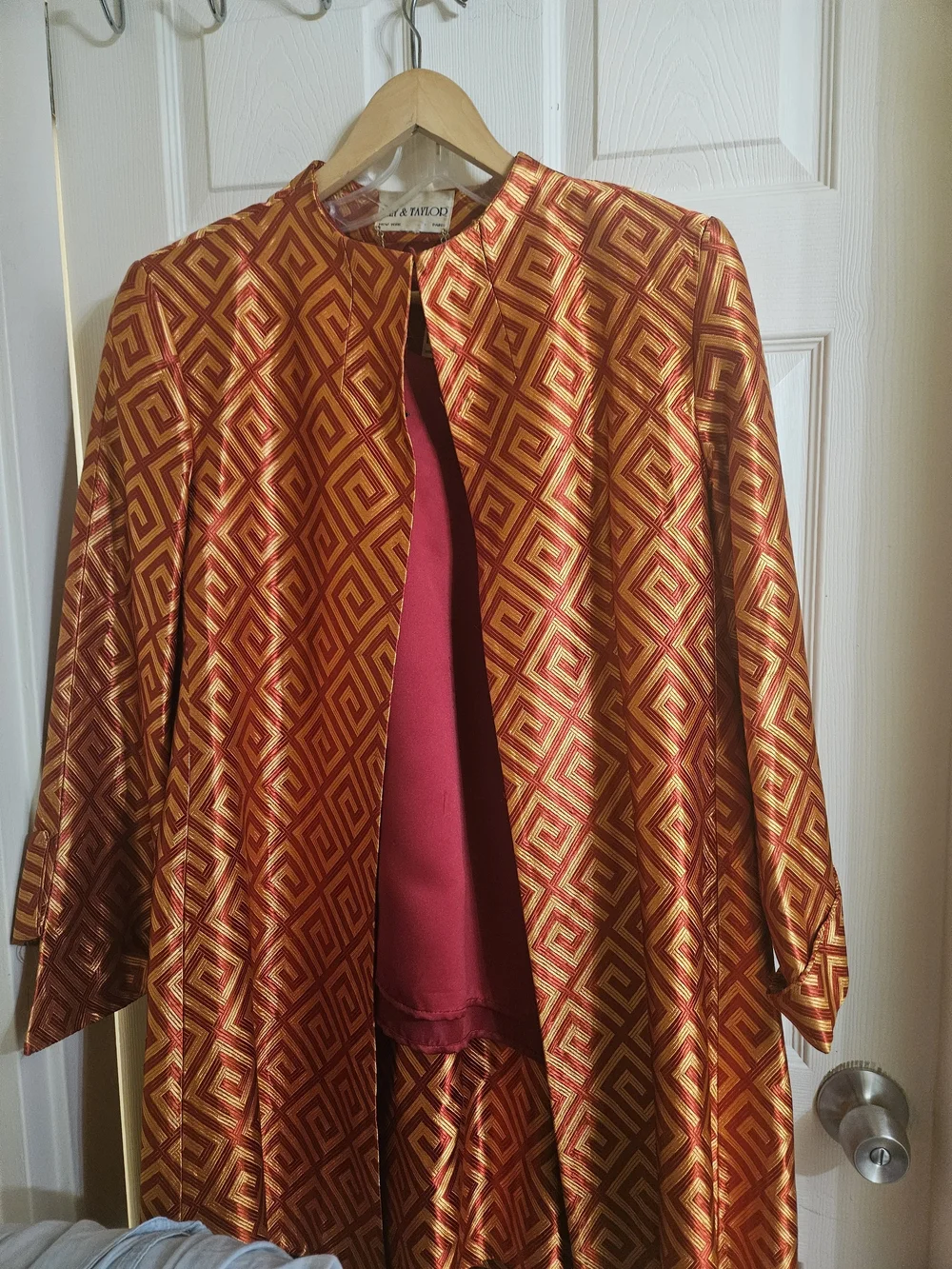 Statement Gold & Red Geometric Satin Blazer - Picture 9 of 10